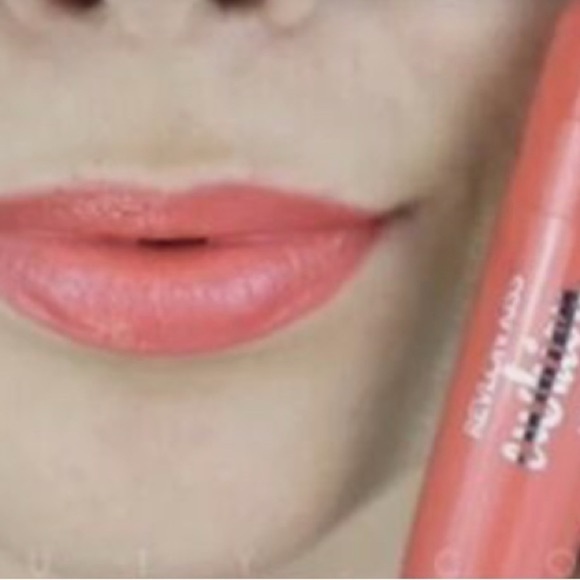 Revlon Kiss Cushion Lip Tint Trio - Picture 5 of 6